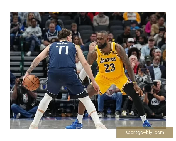 湖人队记透露斯马特或跳出合同多队准备用中产特例展开争夺