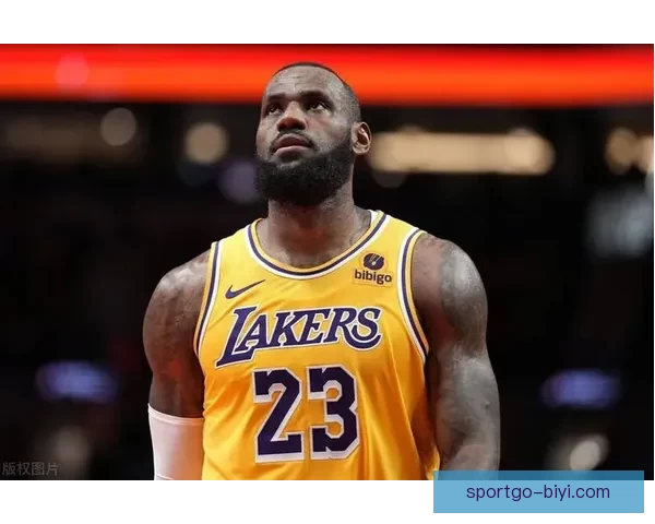 詹姆斯评价里夫斯打球风格独特节奏灵活非典型白人球员